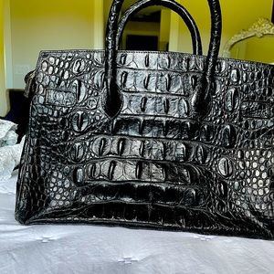 Beautiful alligator skin leather ..